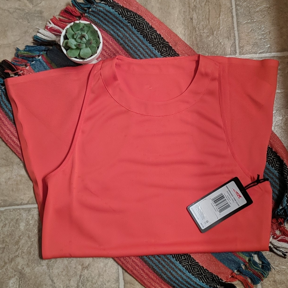 NWT Altra Performance Tank 2.0